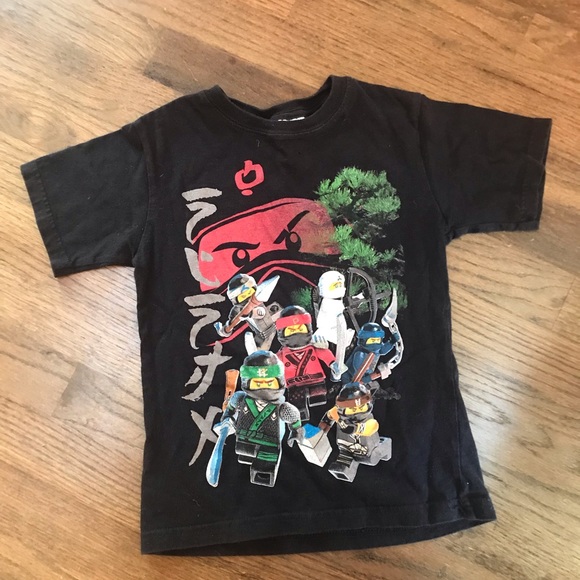 3/$10 
Lego Ninjago t-shirt - Picture 1 of 3